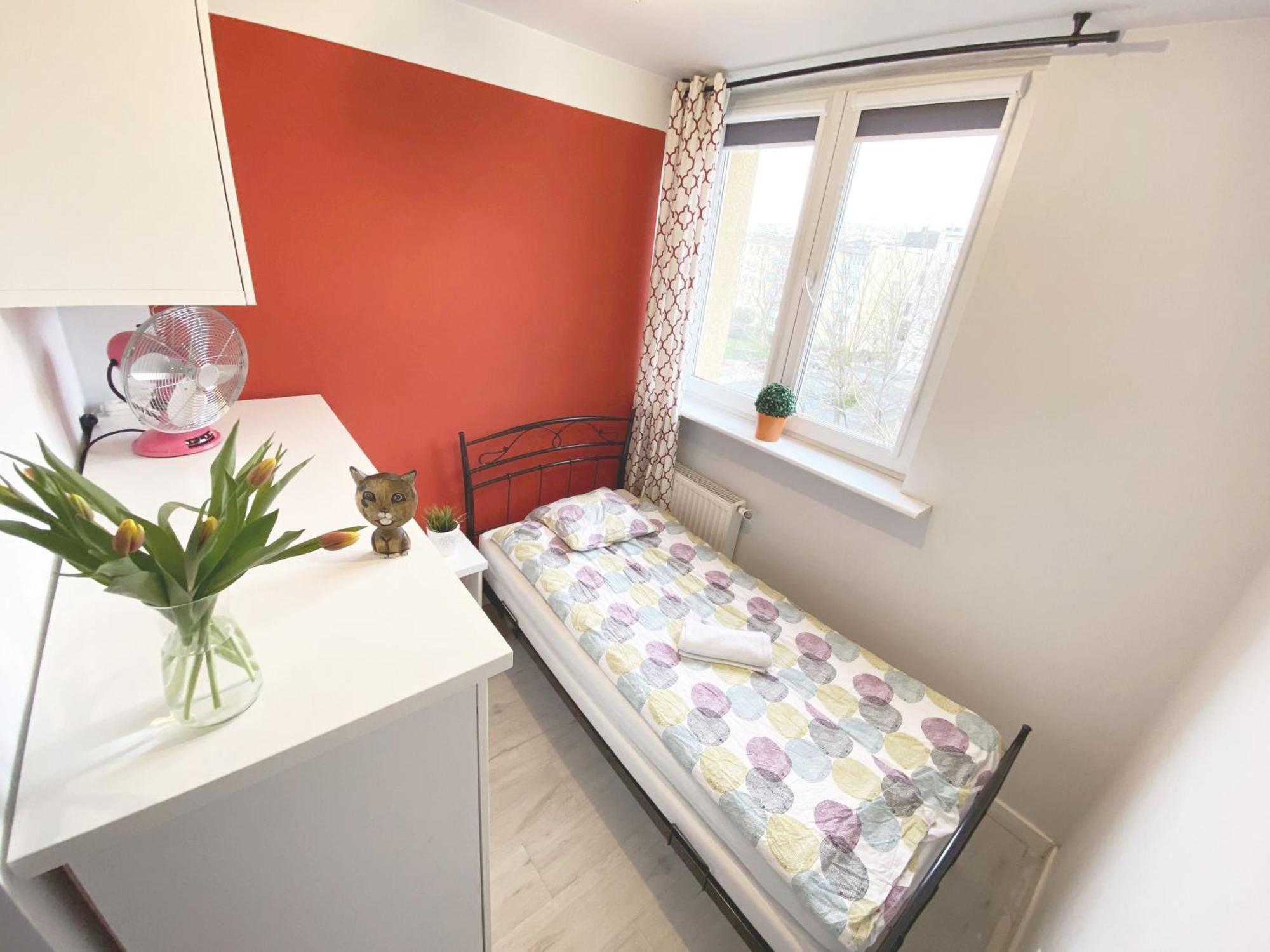 3rooms-balcony-pkp - Deerrest Apartament Wrocław